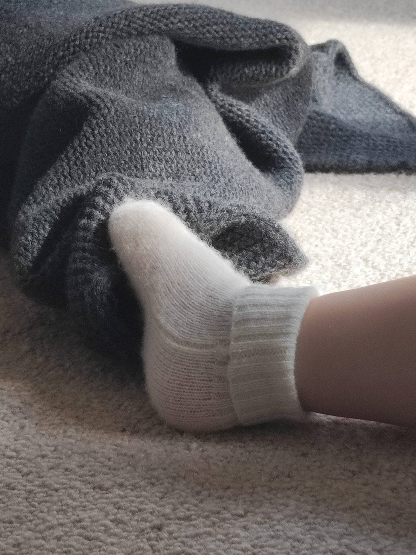 Baby Cashmere Socks Ivory: One Size