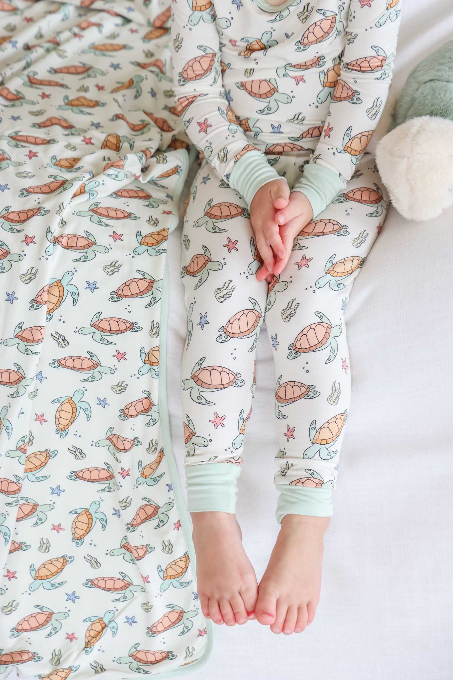 Double Sided Bamboo Blanket | Turtley Rad
