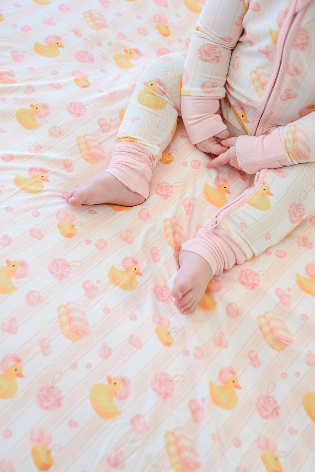 Double Sided Bamboo Blanket | Bubble Duckies Pink