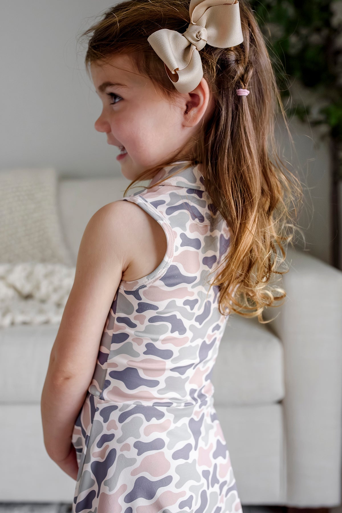 Large Ribbon Bow With Clip | Taupe