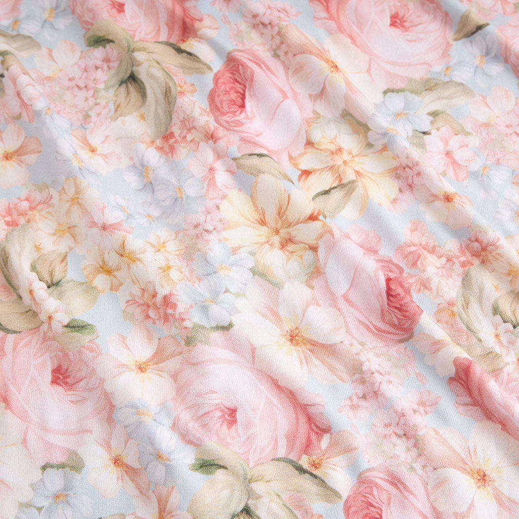 Rose Dreams Luxe Plush Patoo® Blanket
