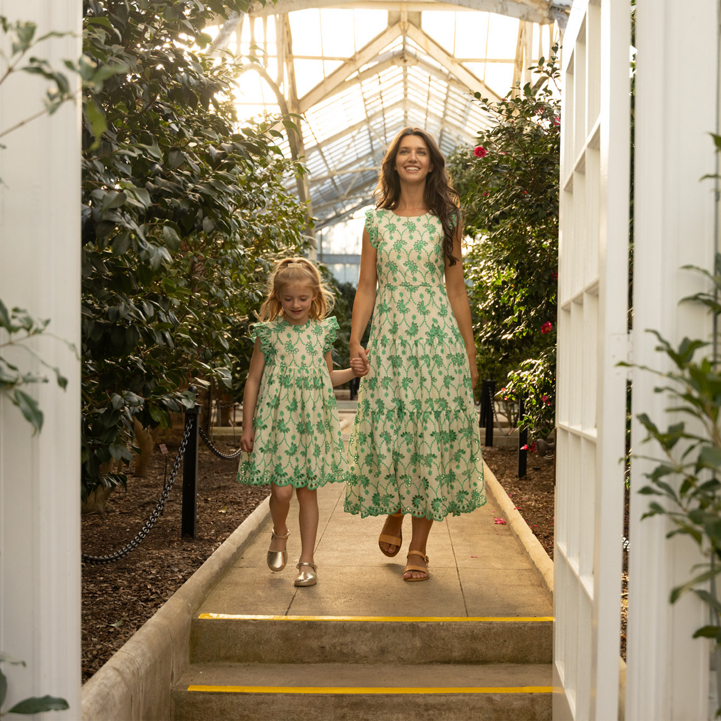Girls Cynthia Dress - Kelly Green Eyelet