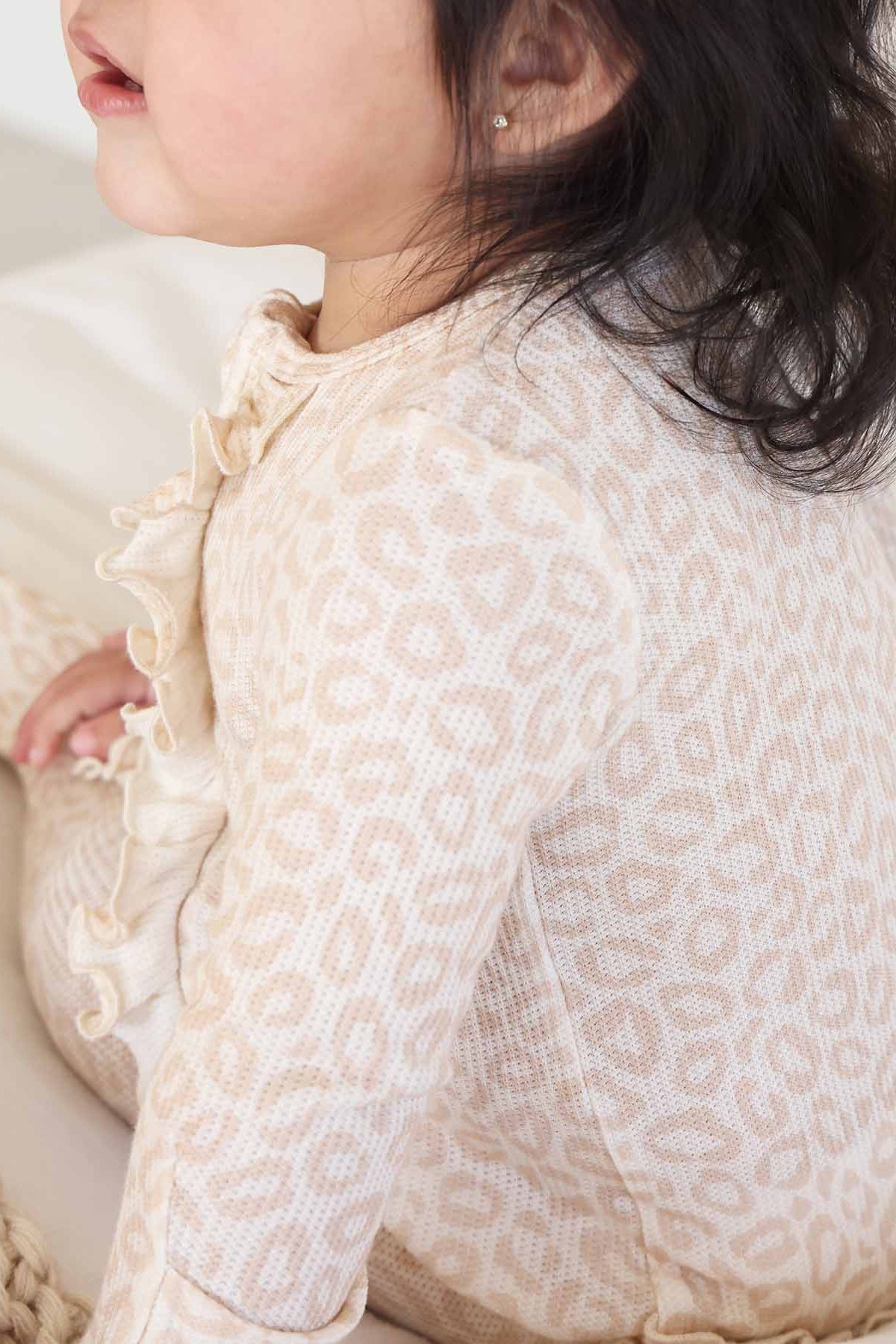 Bamboo Waffle Ruffle Zipper Footie | Lovely Leopard